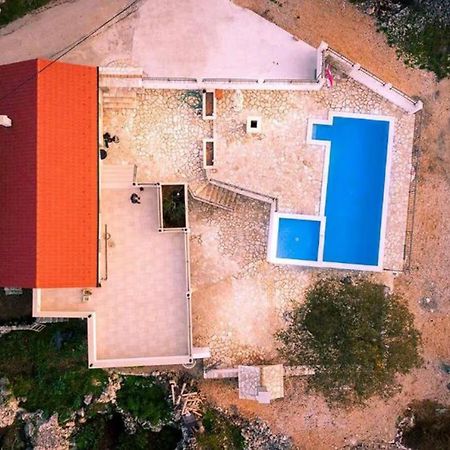 Вилла Dvori Stipanovi With Heated Pool And Jacuzzi Donje Rascane Экстерьер фото