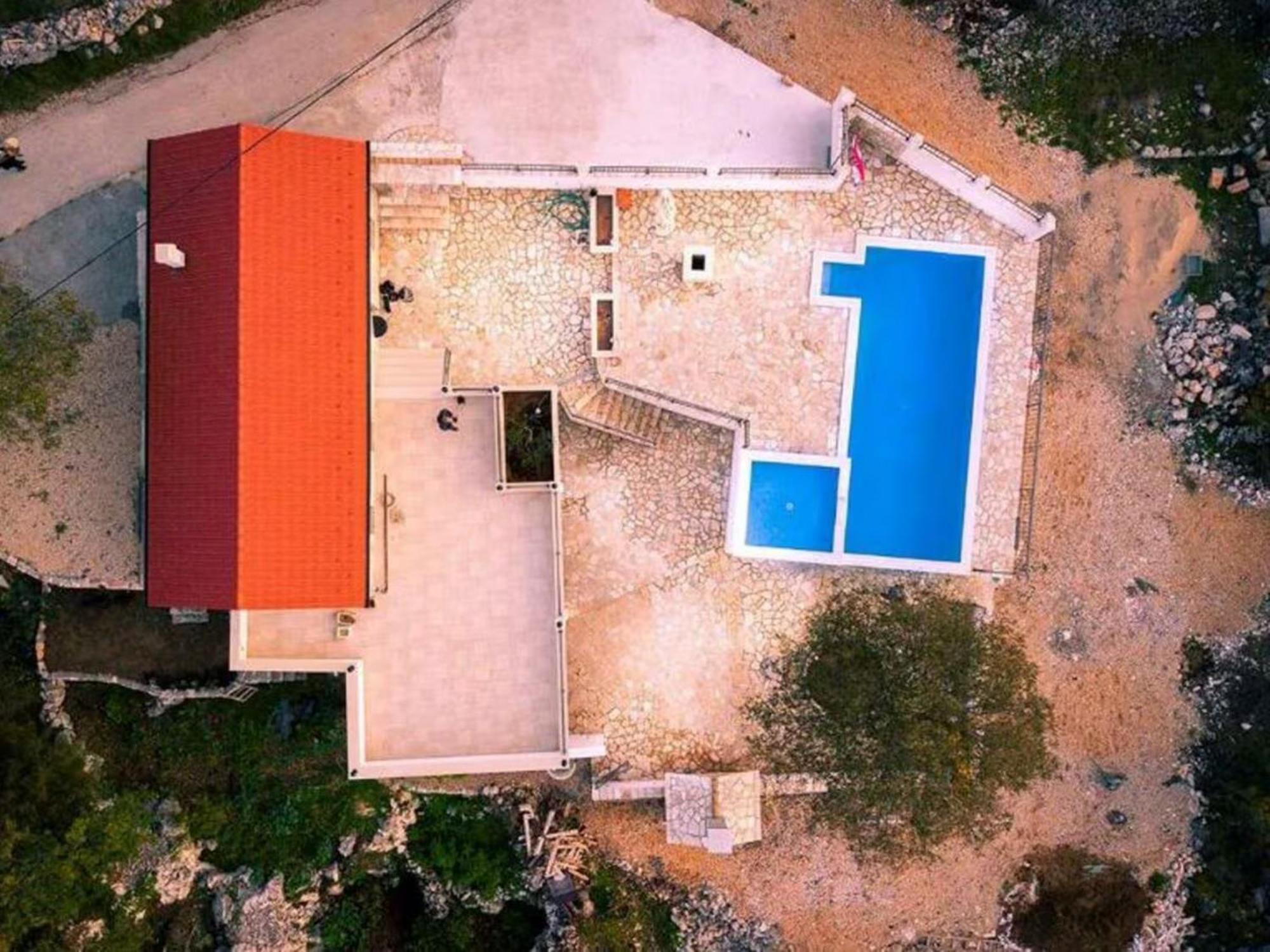 Вилла Dvori Stipanovi With Heated Pool And Jacuzzi Donje Rascane Экстерьер фото